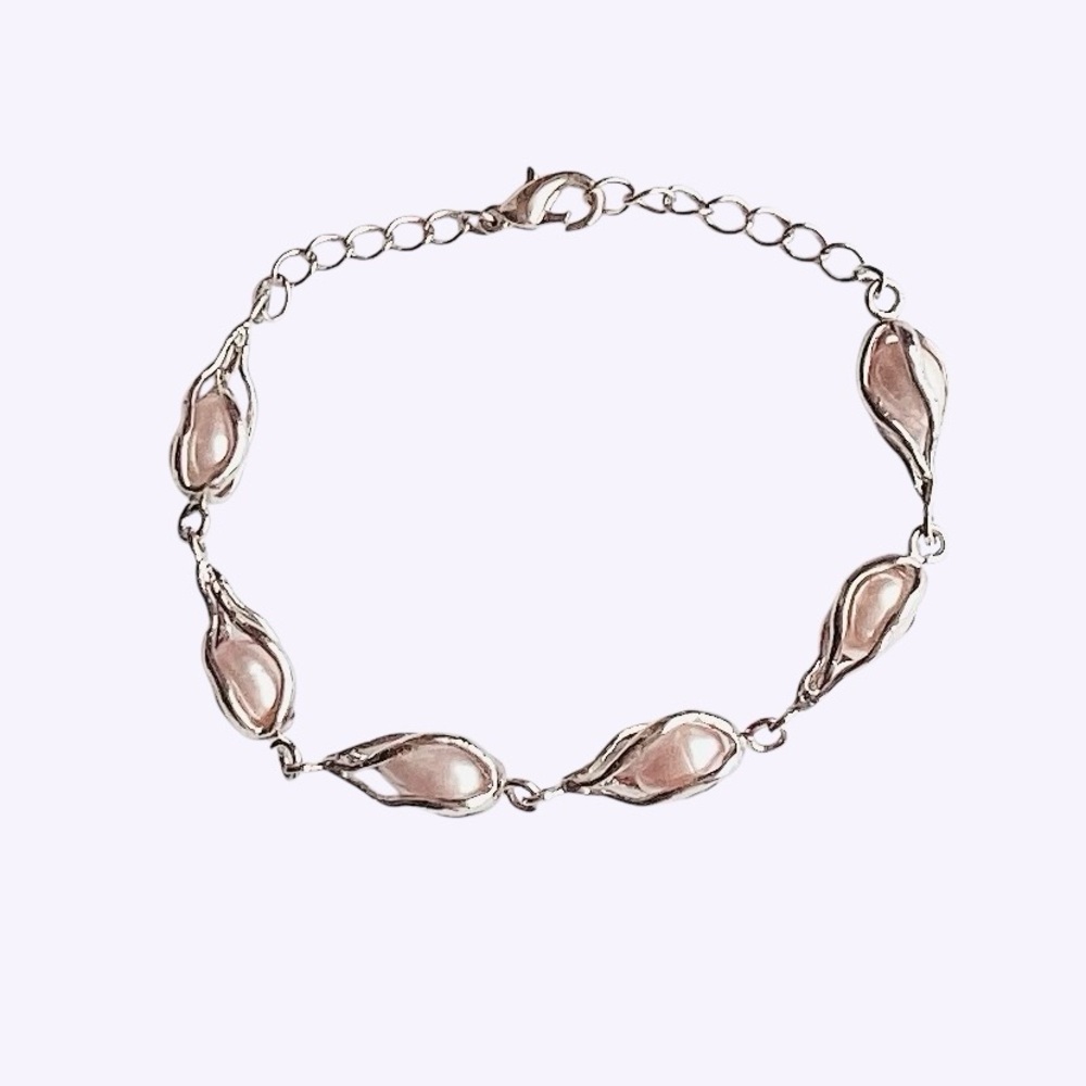 Freshwater pearl bracelet